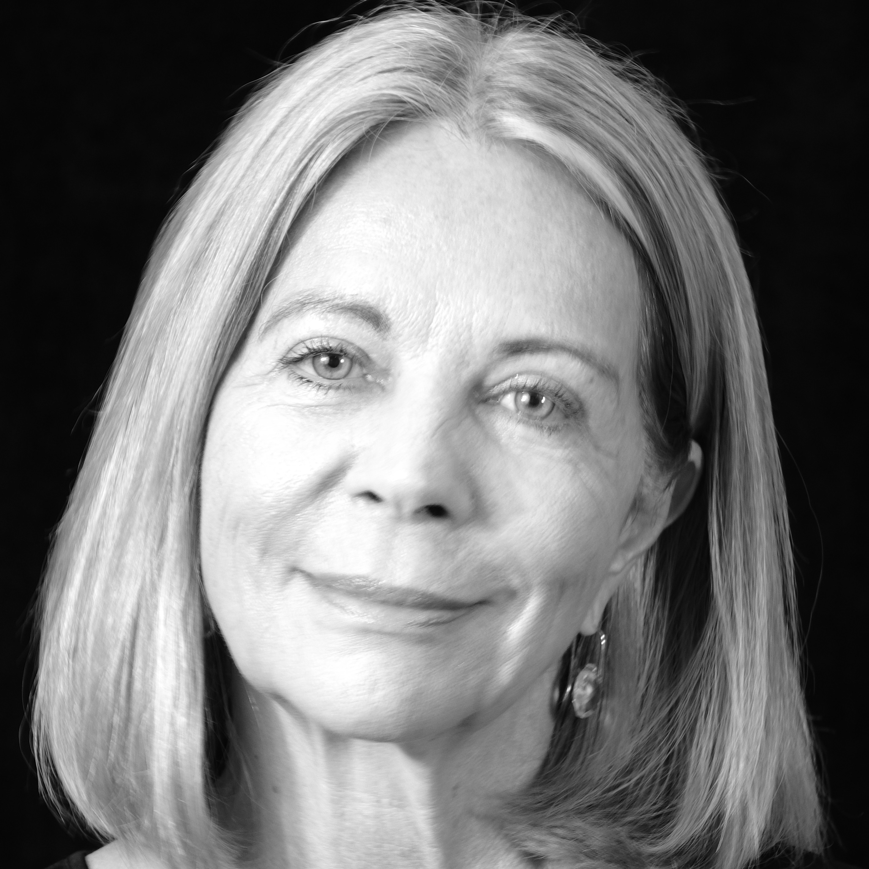 Lena Lavinas small image